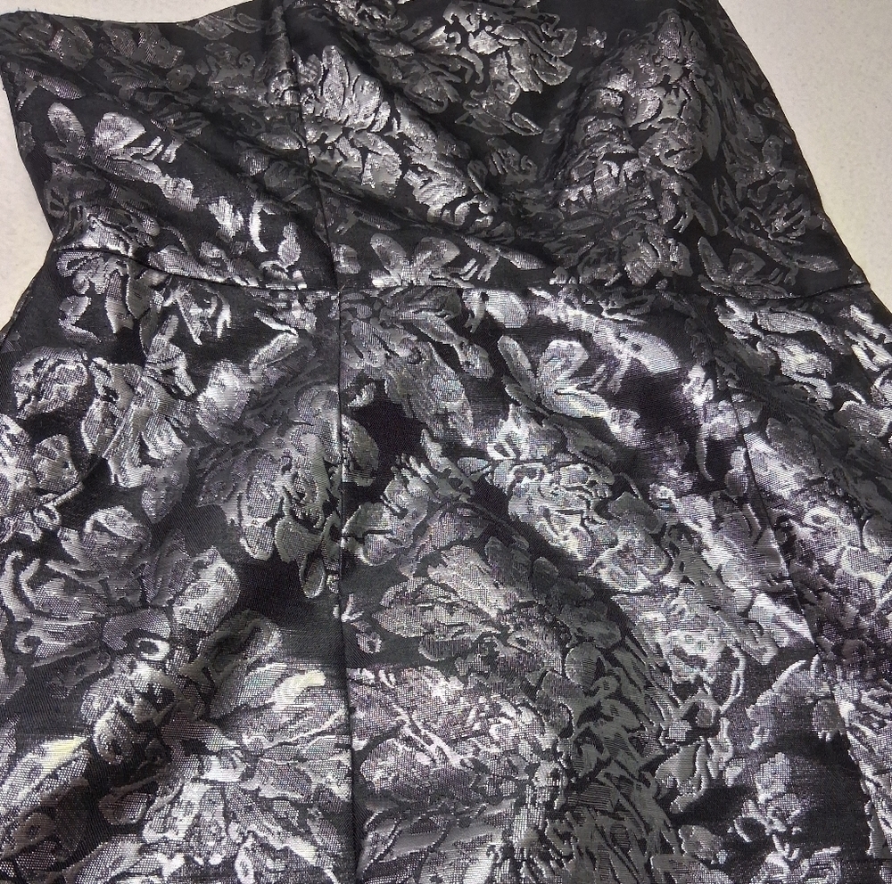 Kismet Elegant One-Shoulder Dress in Black and Silver - Picture 2 of 5